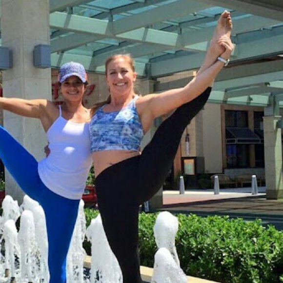 Lululemon Pure Practice Bra Blurry Belle Multi - Picture 8 of 14